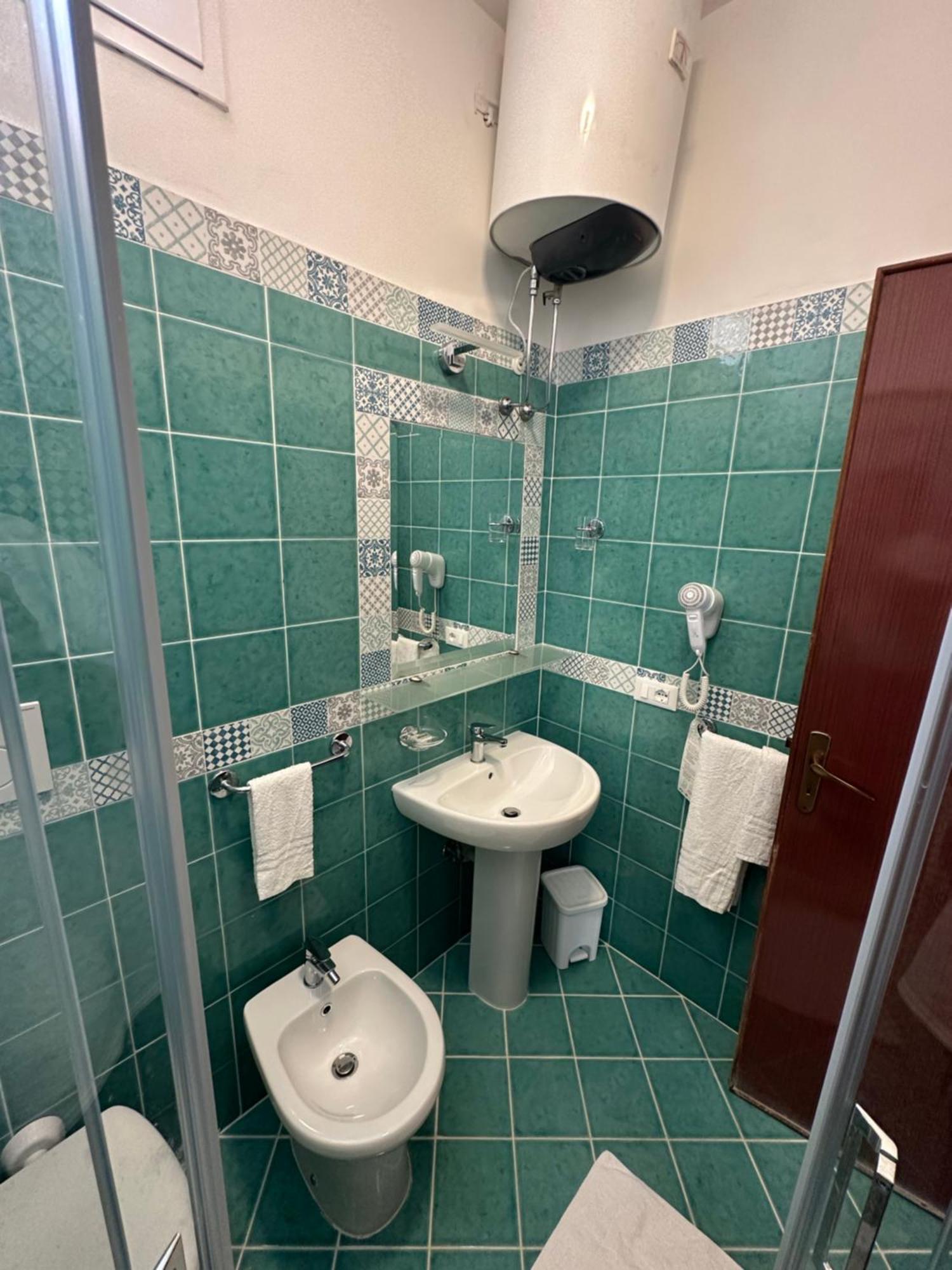 Standard Single Room Sea View,1594708641:JPEG